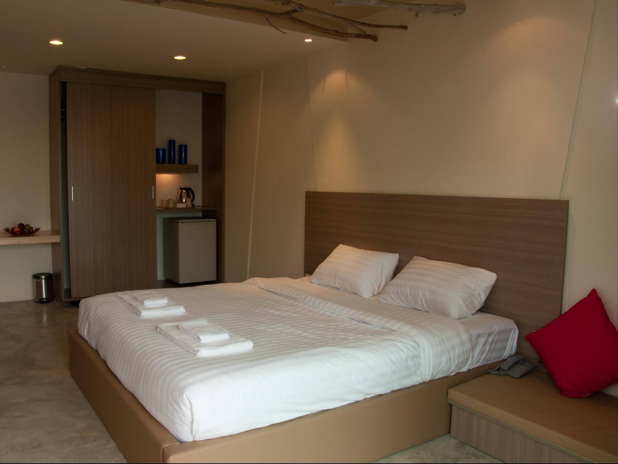 Red Z The Ocean Hotell Puk Tian Exteriör bild